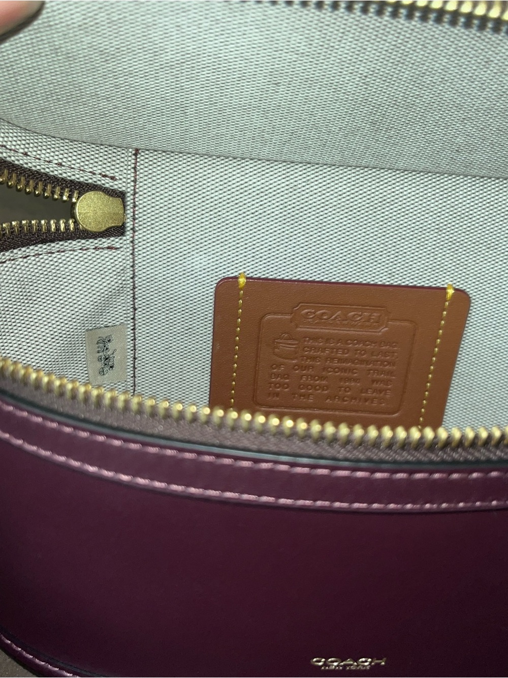 Coach Leather regular size Trail Bag in Merlot. - Picture 7 of 10